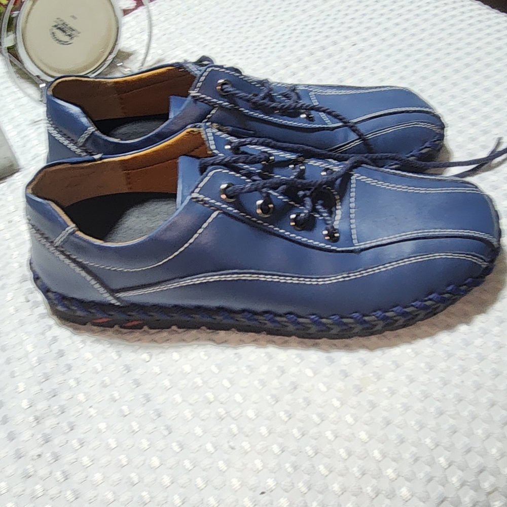 YONG JIA EUC MENS SZ 10 (43) BLUE LEATHER CASUAL LACEUP DRIVING SHOES